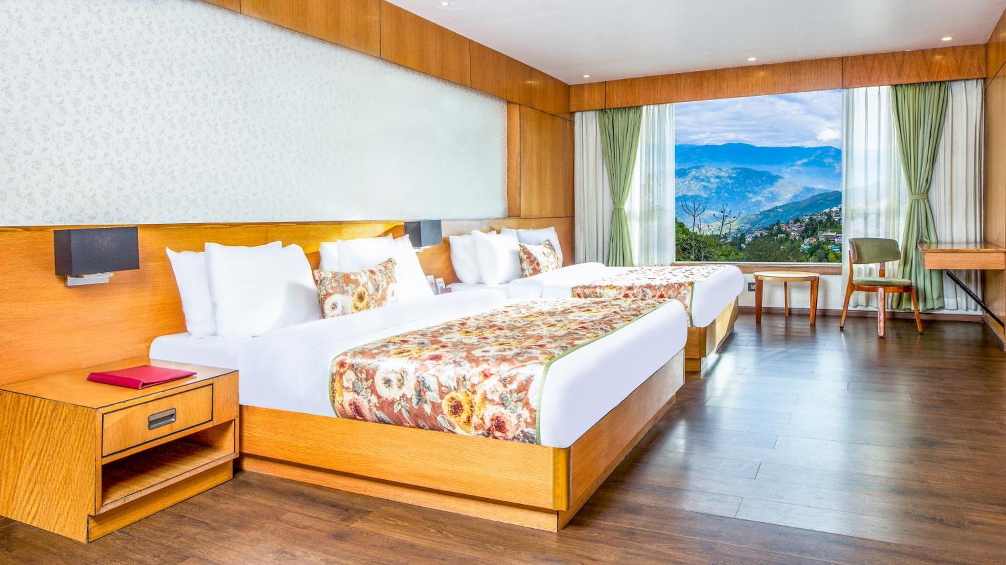 Summit Montana Suites & Spa Darjeeling  Exterior photo